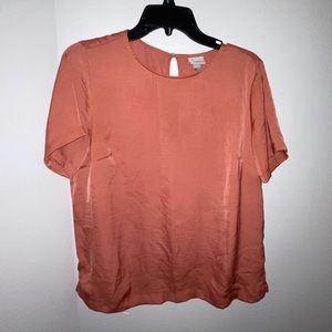 coral t-shirt